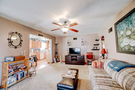 615 South 5th Street Watseka IL 60970