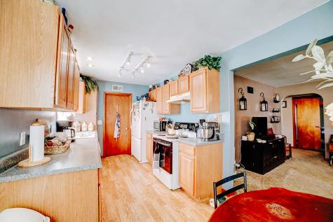 615 South 5th Street Watseka IL 60970