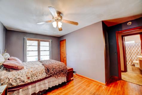 615 South 5th Street Watseka IL 60970