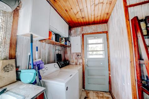 615 South 5th Street Watseka IL 60970