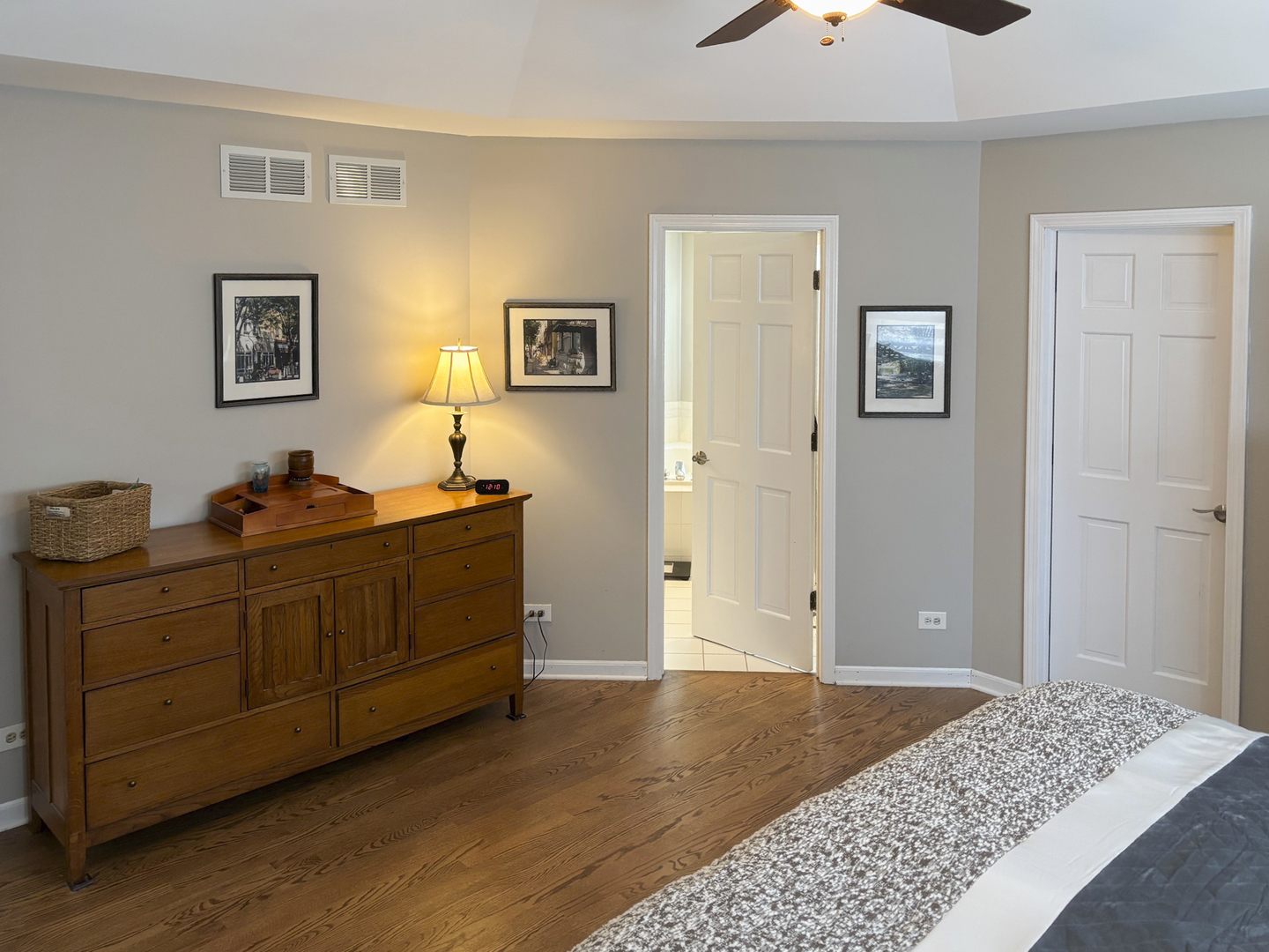 3740 Caine Drive Naperville IL 60564