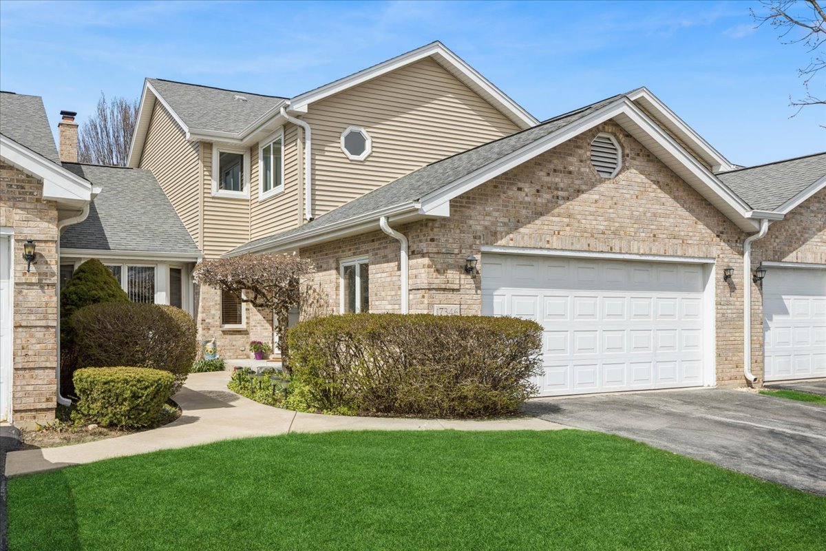 17346 Brook Crossing Court Orland Park IL 60467