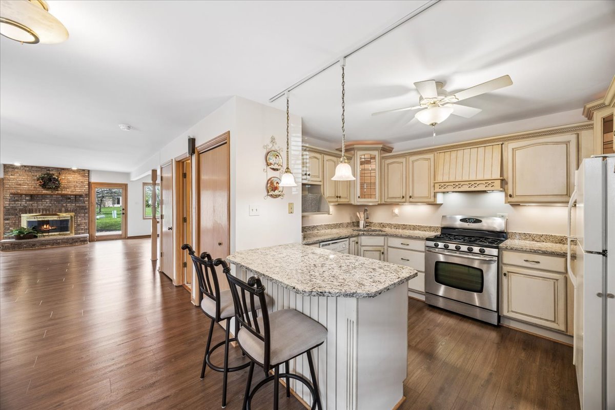 17346 Brook Crossing Court Orland Park IL 60467