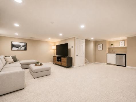 1150 Oakview Drive Wheaton IL 60187