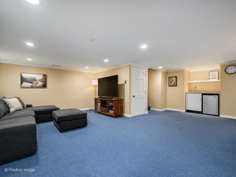 1150 Oakview Drive Wheaton IL 60187