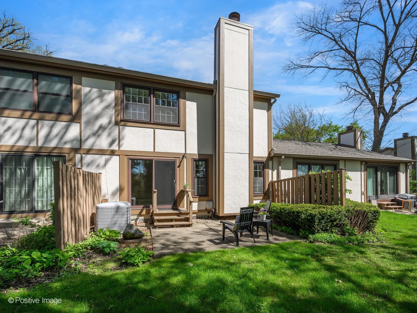 1150 Oakview Drive Wheaton IL 60187