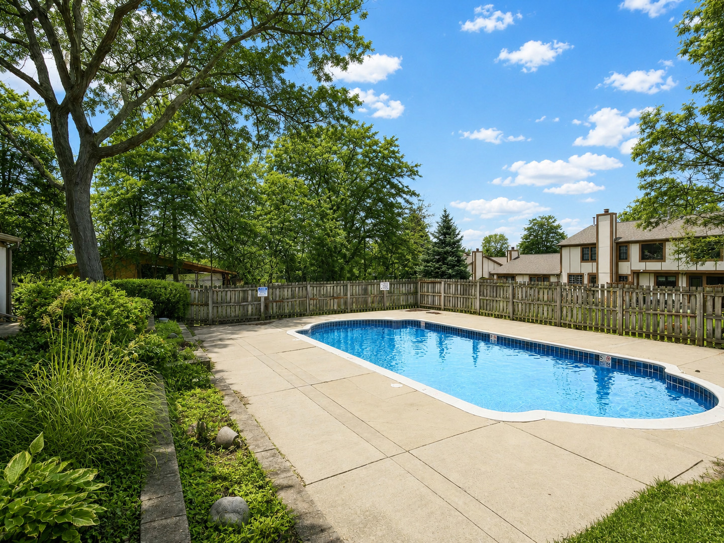 1150 Oakview Drive Wheaton IL 60187