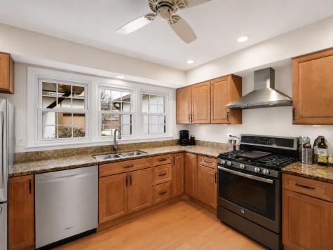 1150 Oakview Drive Wheaton IL 60187