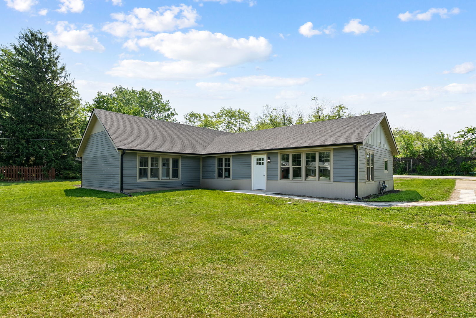 1N531 Newton Avenue Glen Ellyn IL 60137