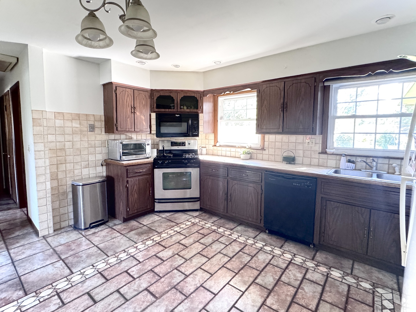 1671 Sheffer Road Aurora IL 60505