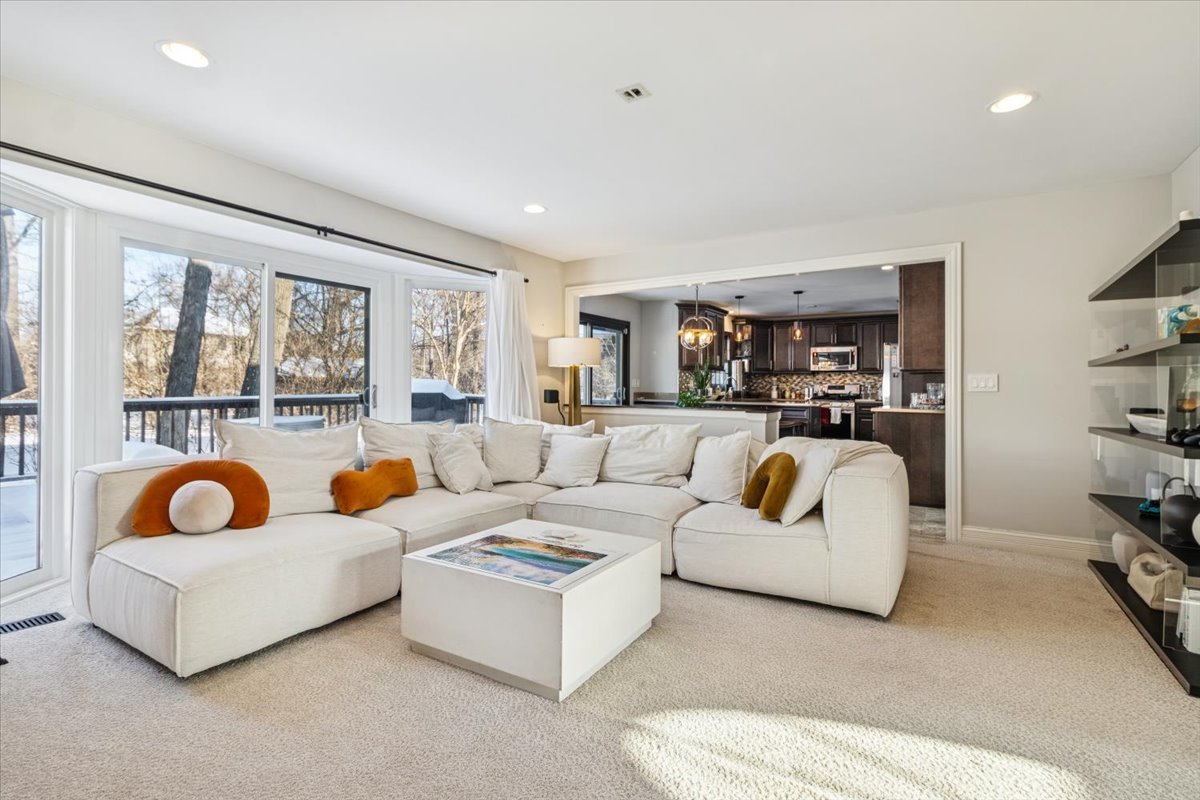 836 Bonnie Brae Lane Bolingbrook IL 60440