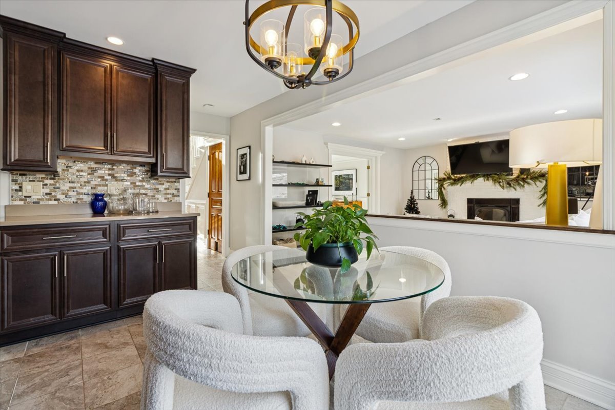 836 Bonnie Brae Lane Bolingbrook IL 60440