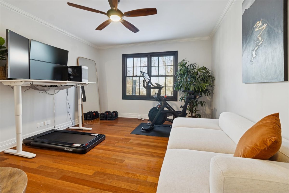 836 Bonnie Brae Lane Bolingbrook IL 60440