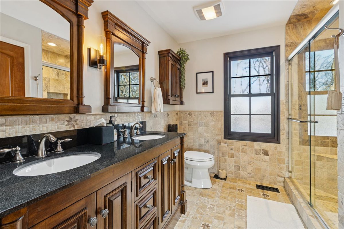 836 Bonnie Brae Lane Bolingbrook IL 60440