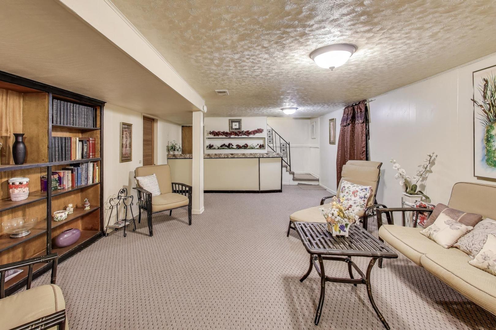 1638 East 91st Place Chicago IL 60617