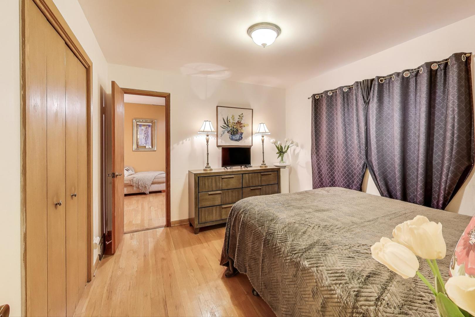 1638 East 91st Place Chicago IL 60617