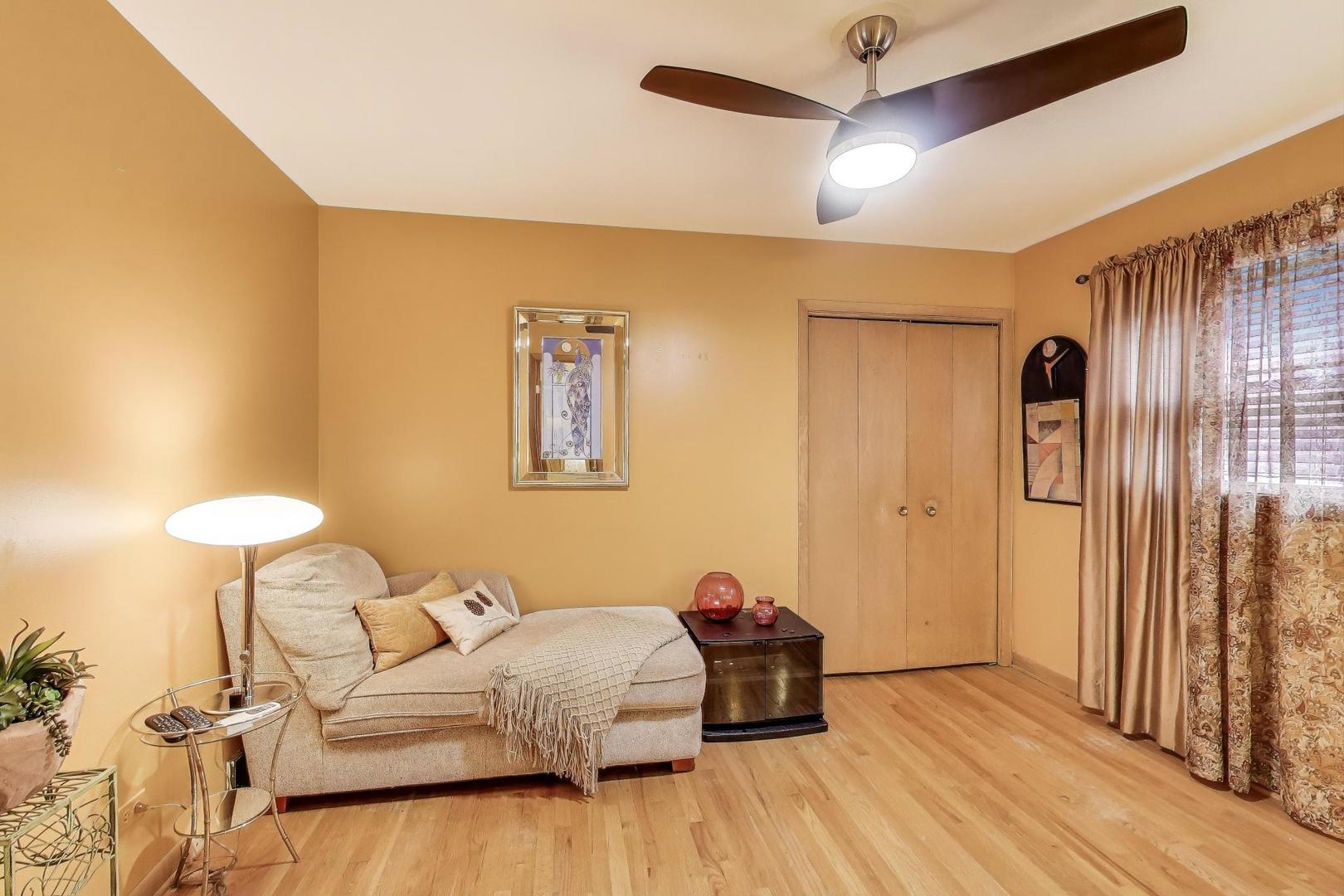 1638 East 91st Place Chicago IL 60617