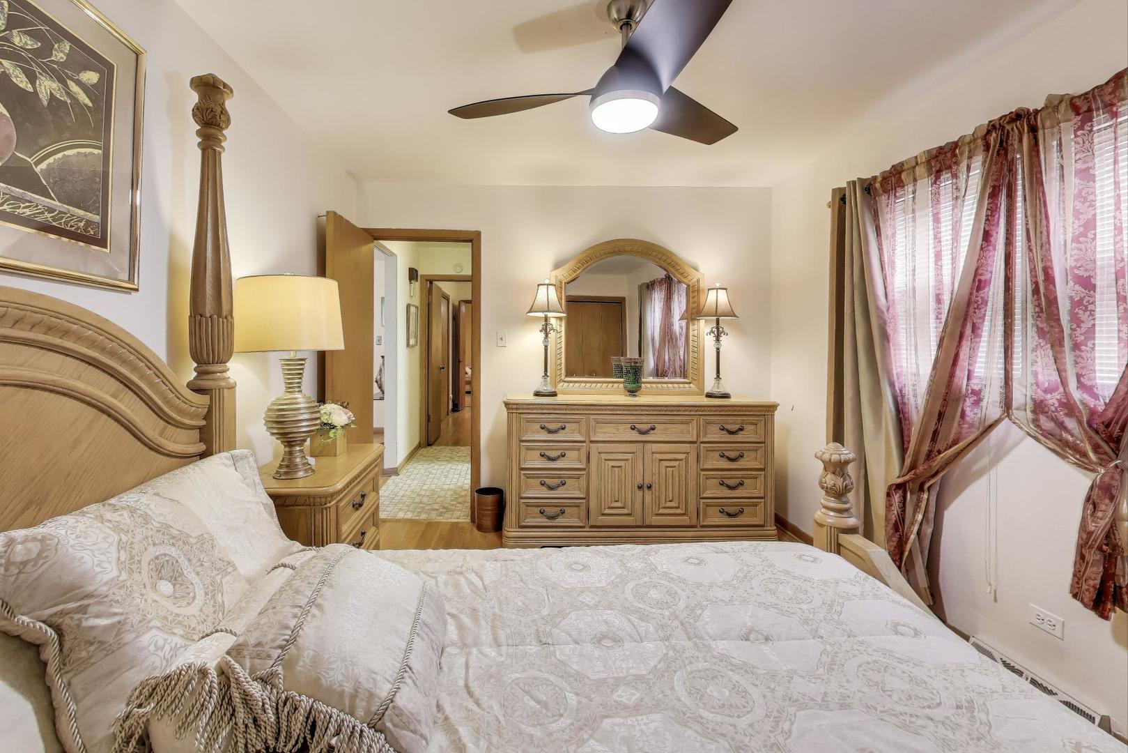 1638 East 91st Place Chicago IL 60617