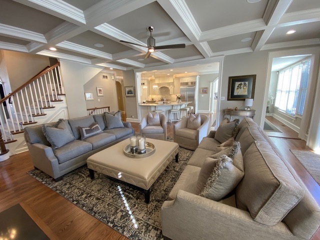 835 Avon Court Glen Ellyn IL 60137