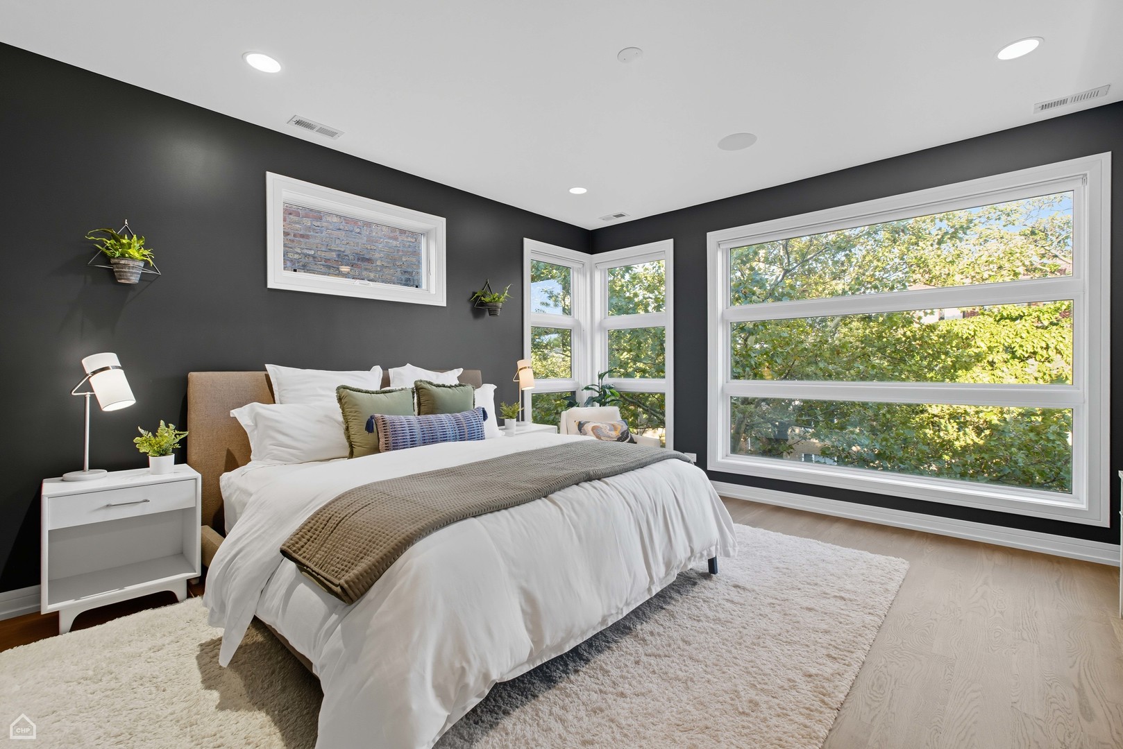 1534 North Maplewood Avenue Chicago IL 60622