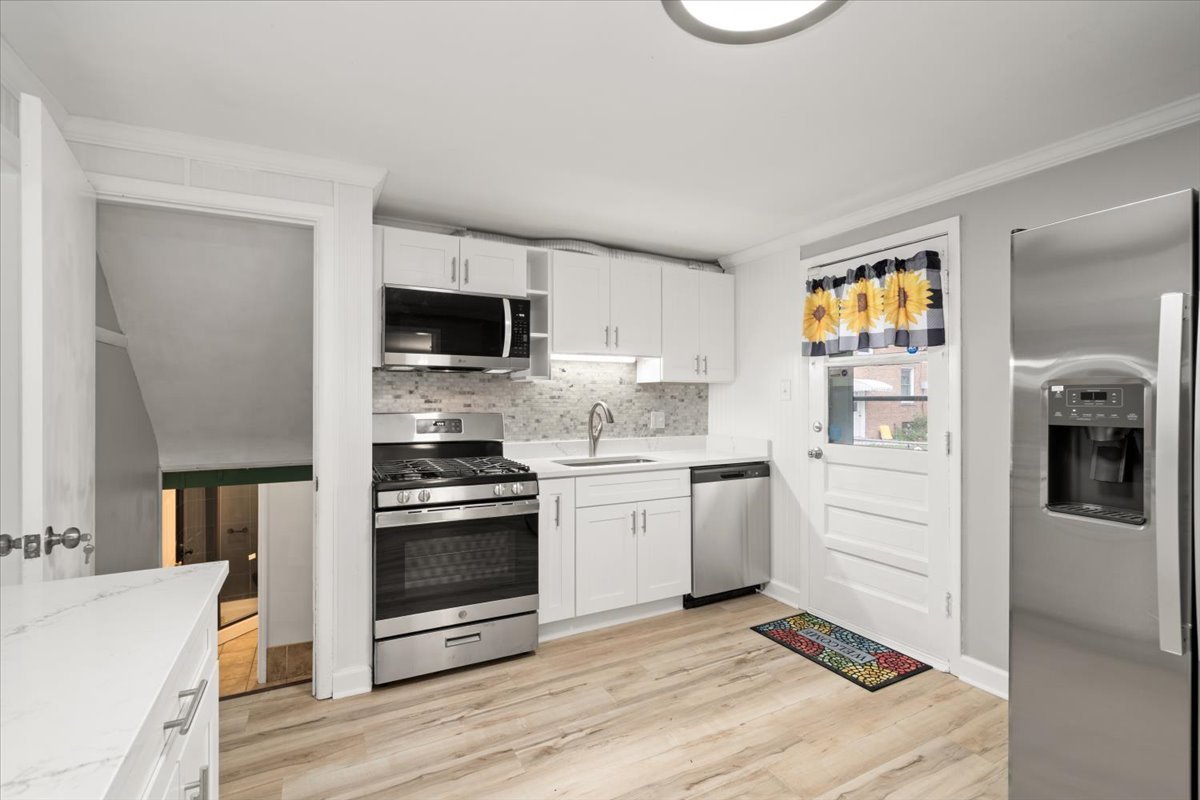 3923 Madison Avenue Brookfield IL 60513