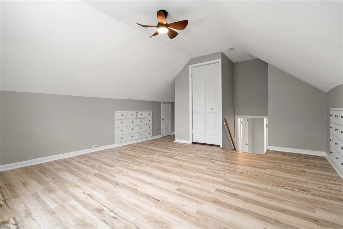 3923 Madison Avenue Brookfield IL 60513