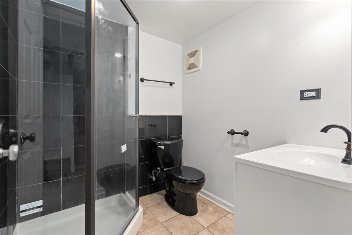 3923 Madison Avenue Brookfield IL 60513