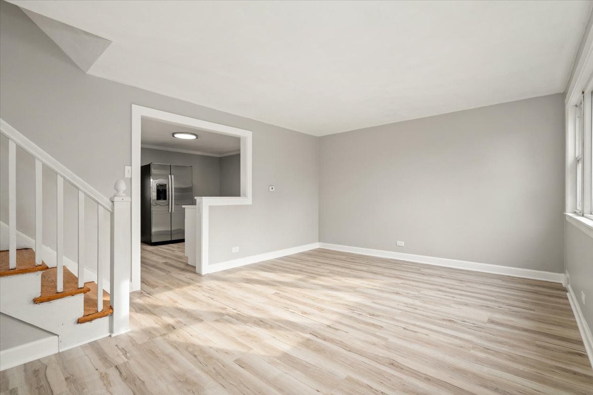 3923 Madison Avenue Brookfield IL 60513