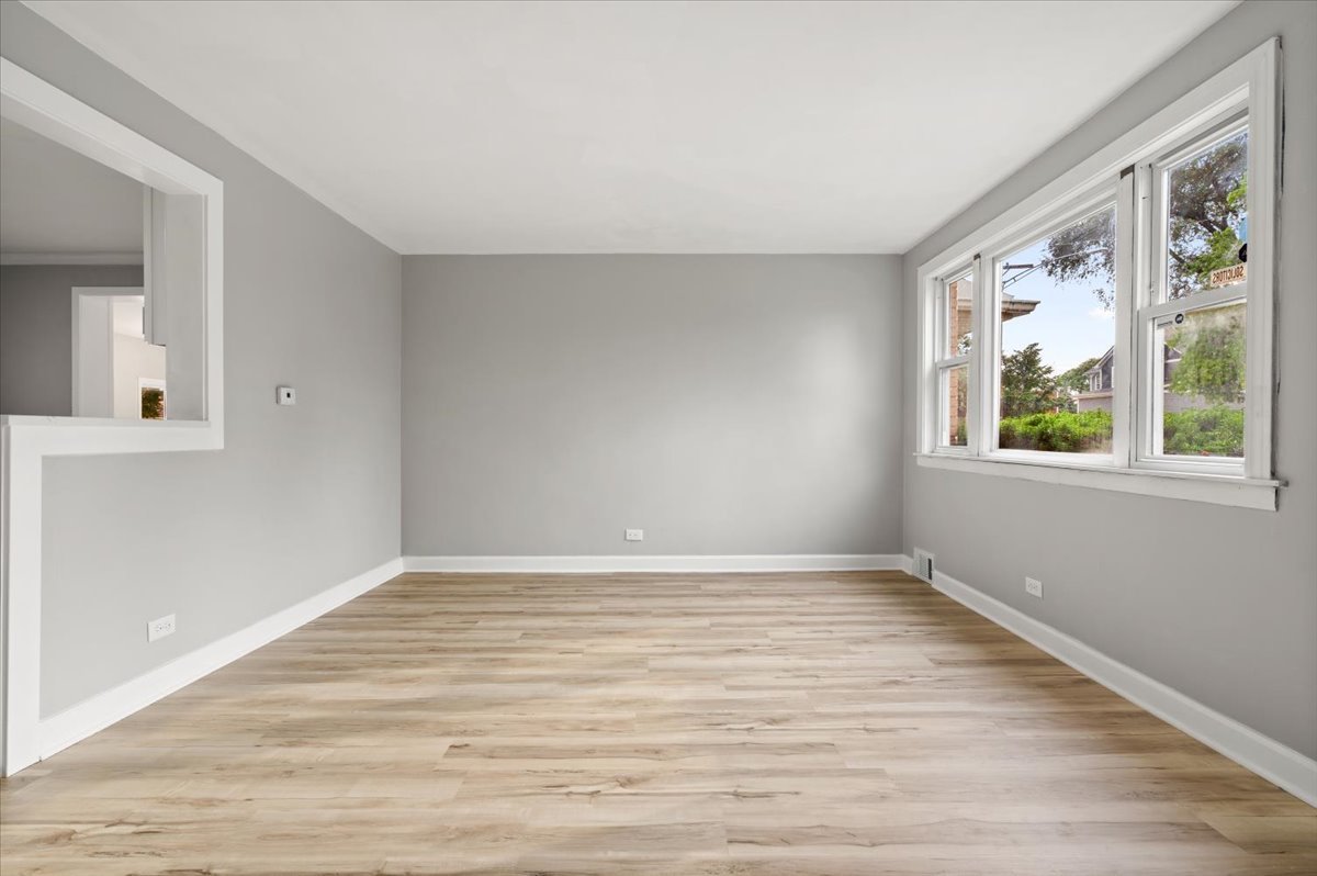 3923 Madison Avenue Brookfield IL 60513