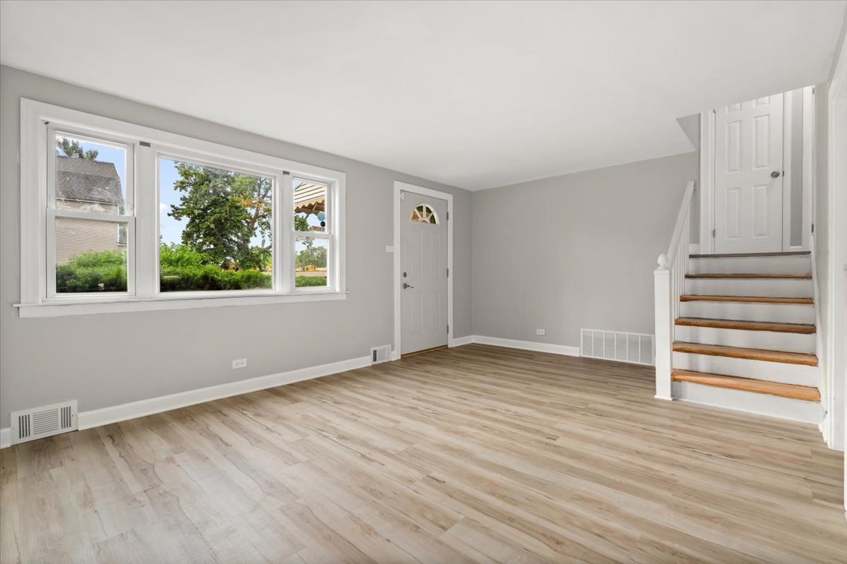 3923 Madison Avenue Brookfield IL 60513