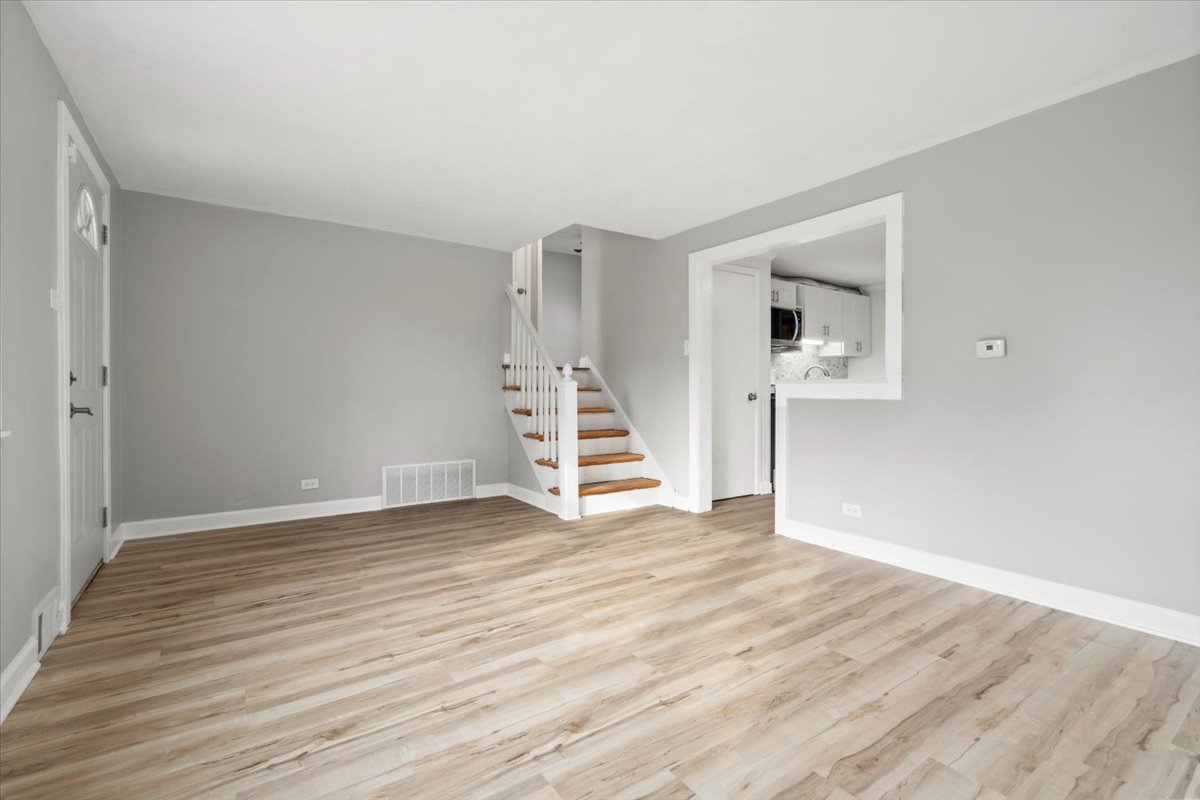 3923 Madison Avenue Brookfield IL 60513