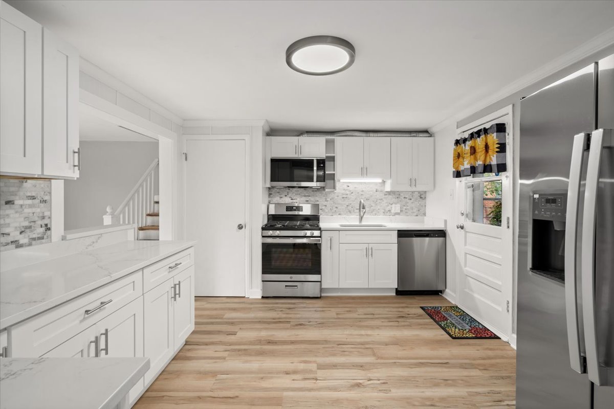 3923 Madison Avenue Brookfield IL 60513