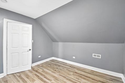 6748 South Wabash Avenue Chicago IL 60637