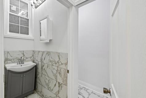 6748 South Wabash Avenue Chicago IL 60637