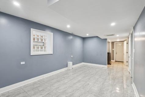 6748 South Wabash Avenue Chicago IL 60637