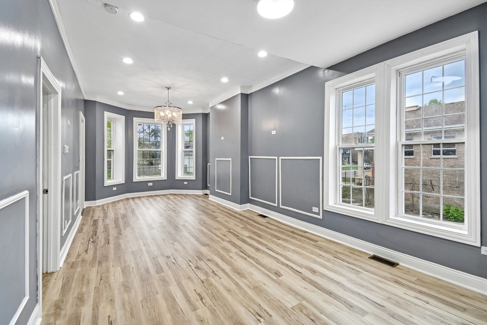 6748 South Wabash Avenue Chicago IL 60637