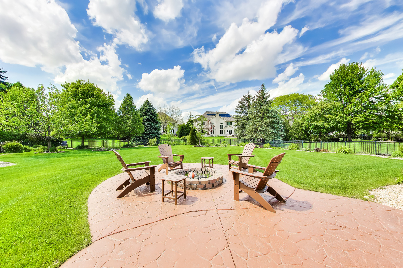 2615 Saddlebrook Drive Naperville IL 60564