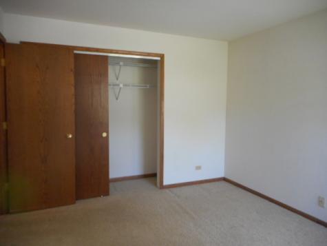 1017 Brentwood Circle Buffalo Grove IL 60089