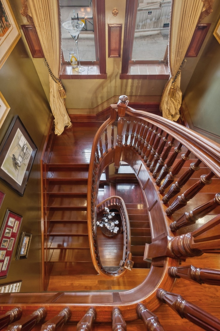 79 East Cedar Street Chicago IL 60611