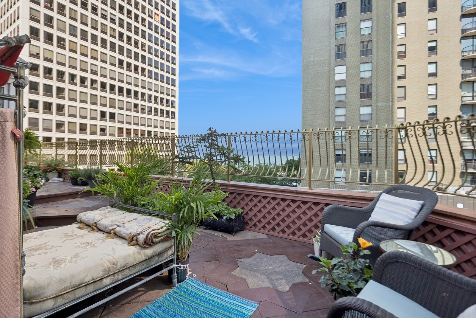 79 East Cedar Street Chicago IL 60611