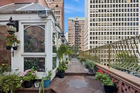 79 East Cedar Street Chicago IL 60611