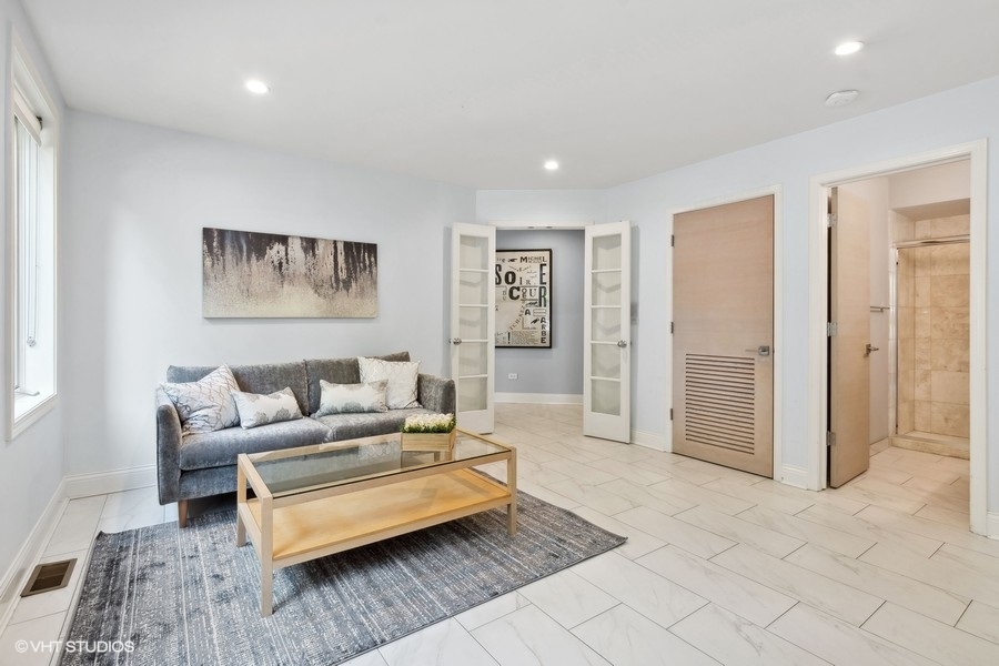 1309 South Indiana Avenue Chicago IL 60605