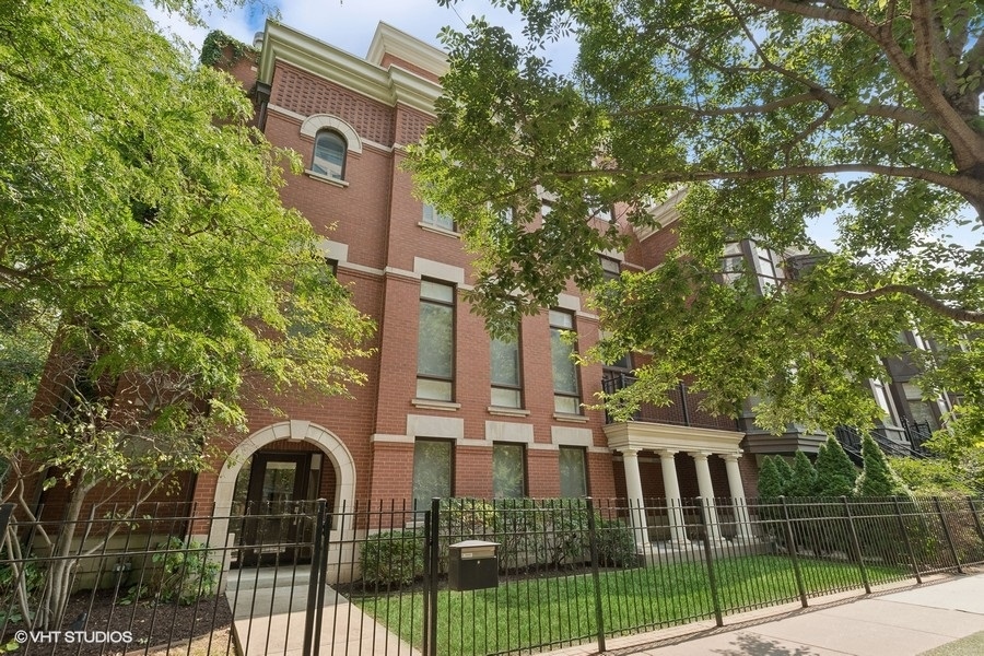 1309 South Indiana Avenue Chicago IL 60605