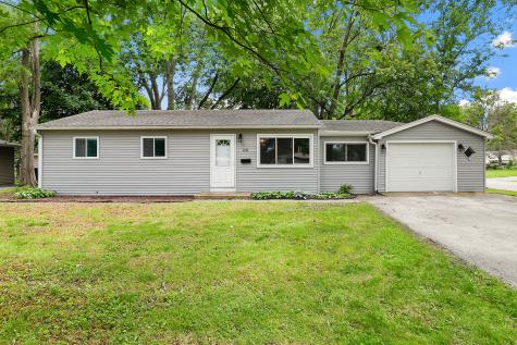 231 West 35th Street Steger IL 60475