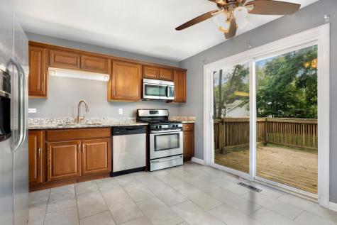 231 West 35th Street Steger IL 60475