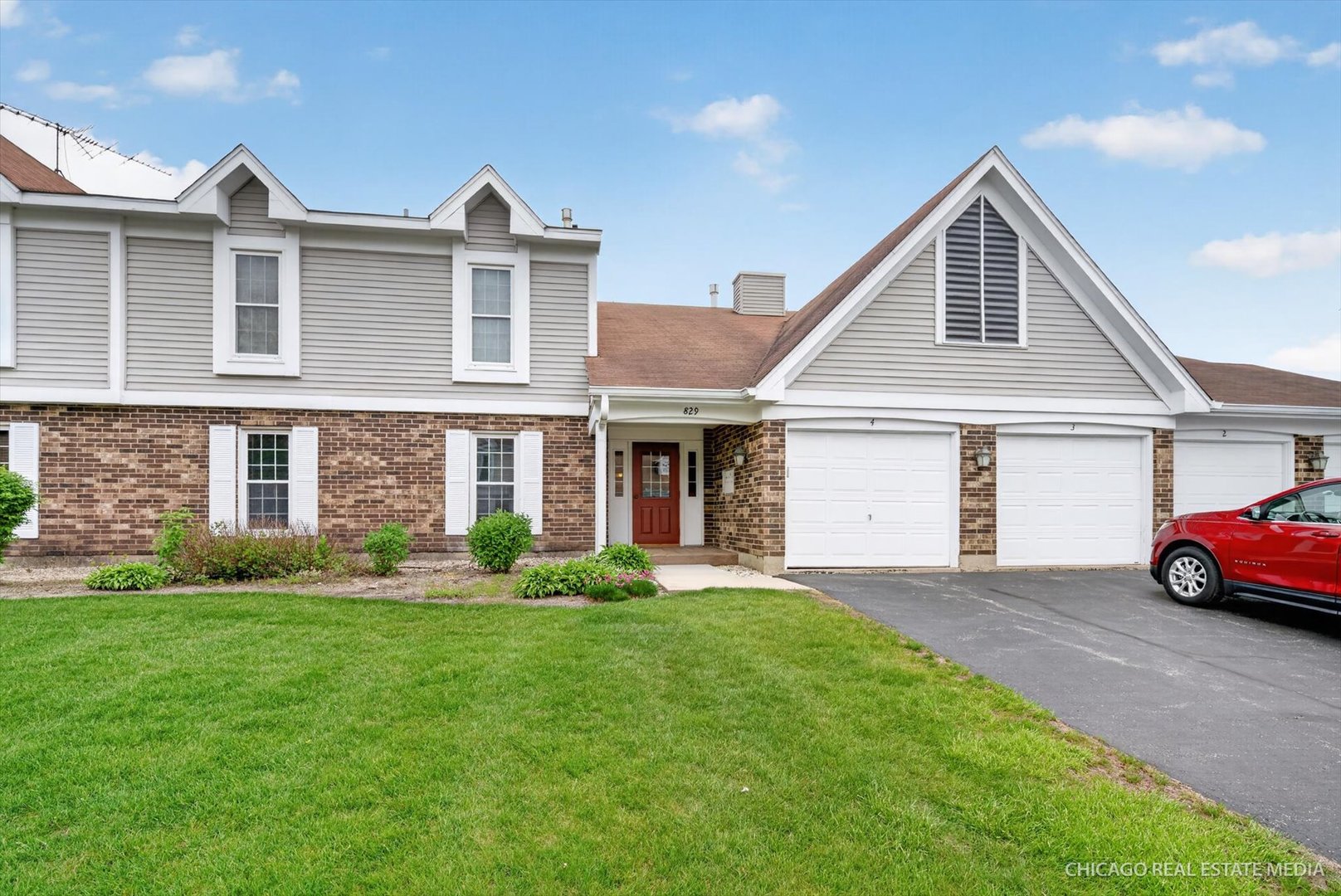 829 Chasefield Lane Crystal Lake IL 60014