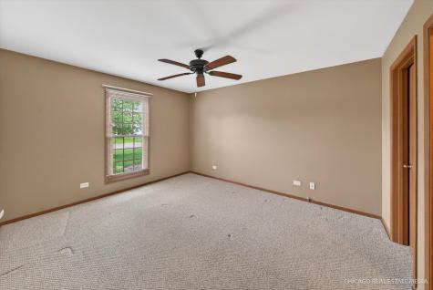 829 Chasefield Lane Crystal Lake IL 60014