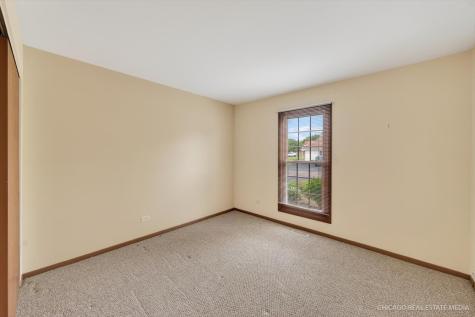 829 Chasefield Lane Crystal Lake IL 60014