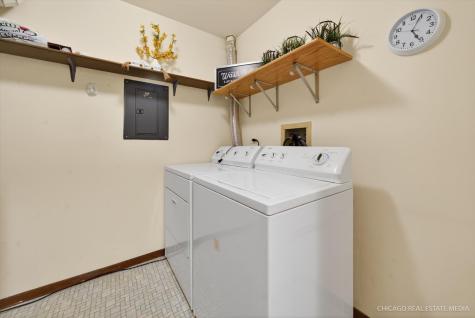 829 Chasefield Lane Crystal Lake IL 60014