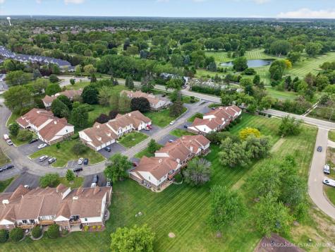829 Chasefield Lane Crystal Lake IL 60014